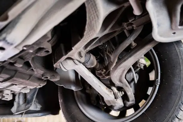 คู่มือขั้นสูง: Jetta 4, Golf 4/GTI) การเปลี่ยนบูชบาร์ Sway Bar ด้านหน้าหรือการสอนการหล่อลื่น